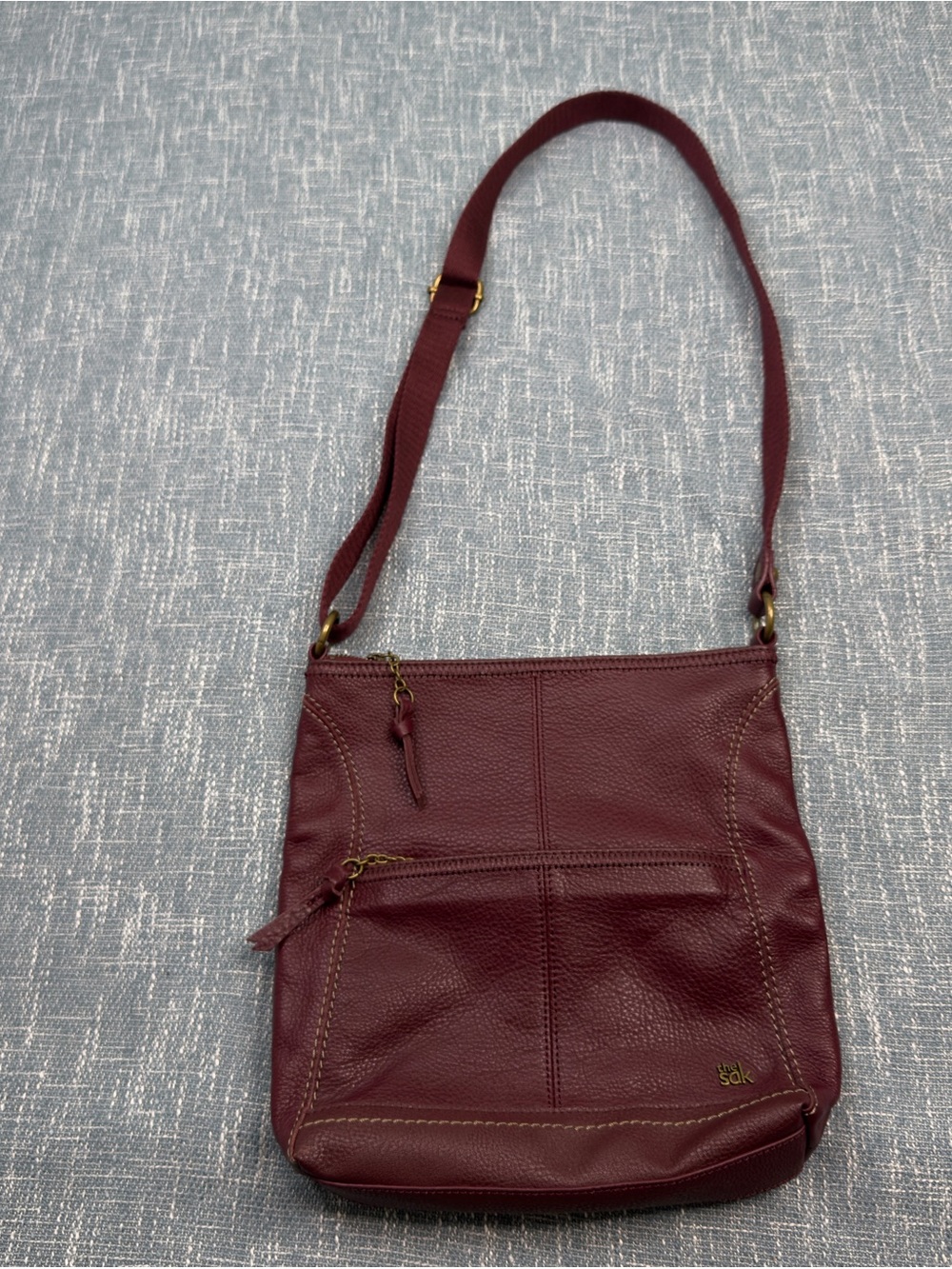 The Sak Iris Burgundy Leather Crossbody Bag Purse Vintage Style Casual Everyday⁠